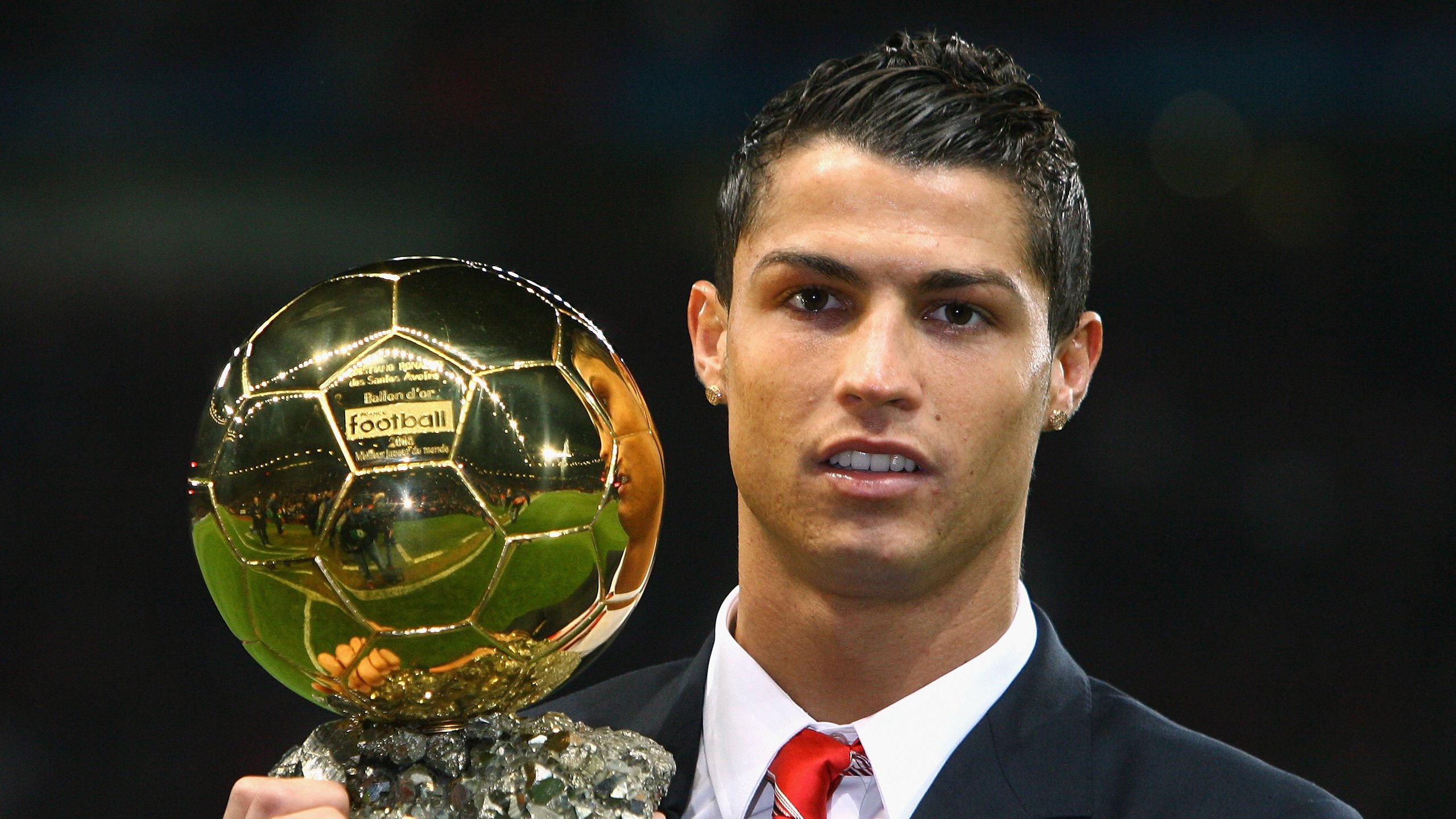 拜仁战术调整果断，重新掌控比赛节奏，拜仁战术分析